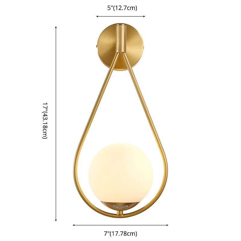 Nordische Wandbeleuchtung GOLD GOLD TREARDROP WALL Leuchtenbeleuchtung mit Glasschatten
