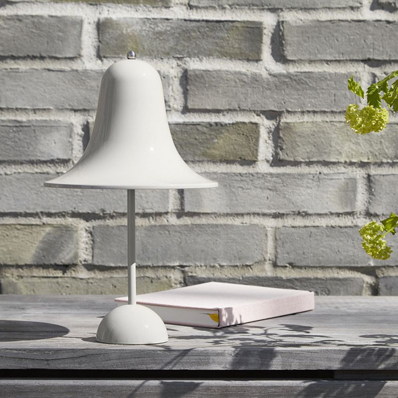 Éclairage de bureau de style moderne Belle lampe de bureau de couleur pour chambre à coucher