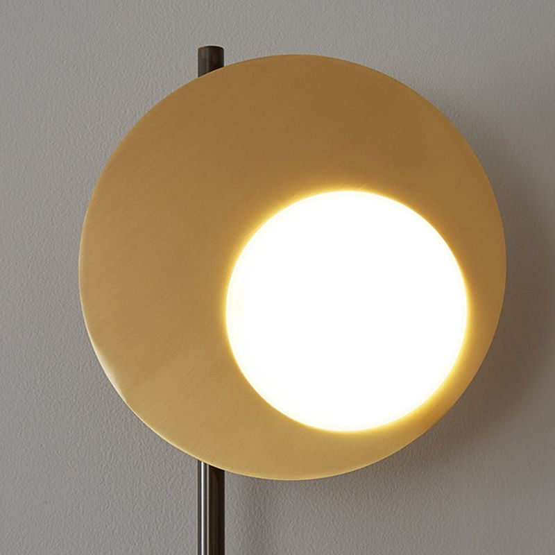 Post-Modern Wall Sconce Copper Sconce Light Fixture in Black and Gold for Bedroom