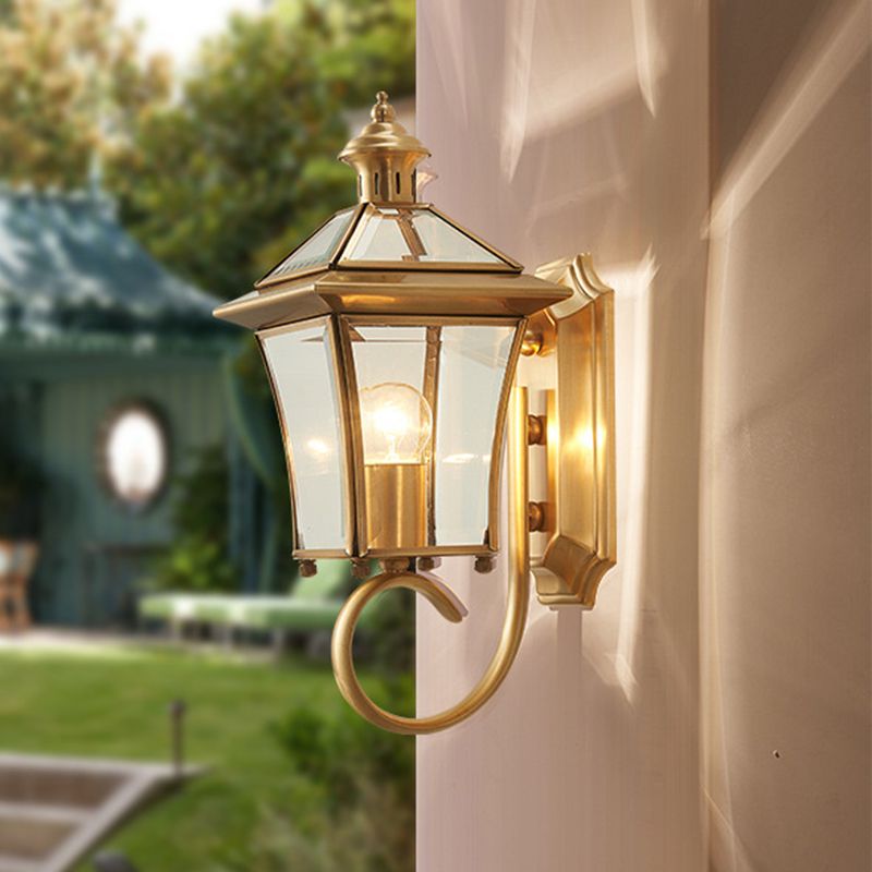 Clear Glass Lantern Wall Light Retro Style 1 Bulb Lodge Wall Lighting Ideas in Brass