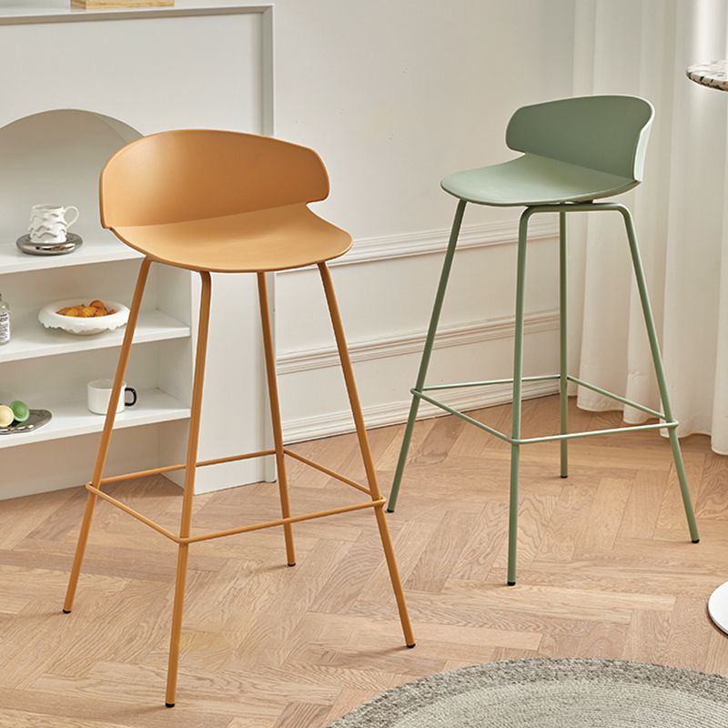 Scandinavian Matte Finish Metal Bar Stool Milk Tea Shop Footrest Stool