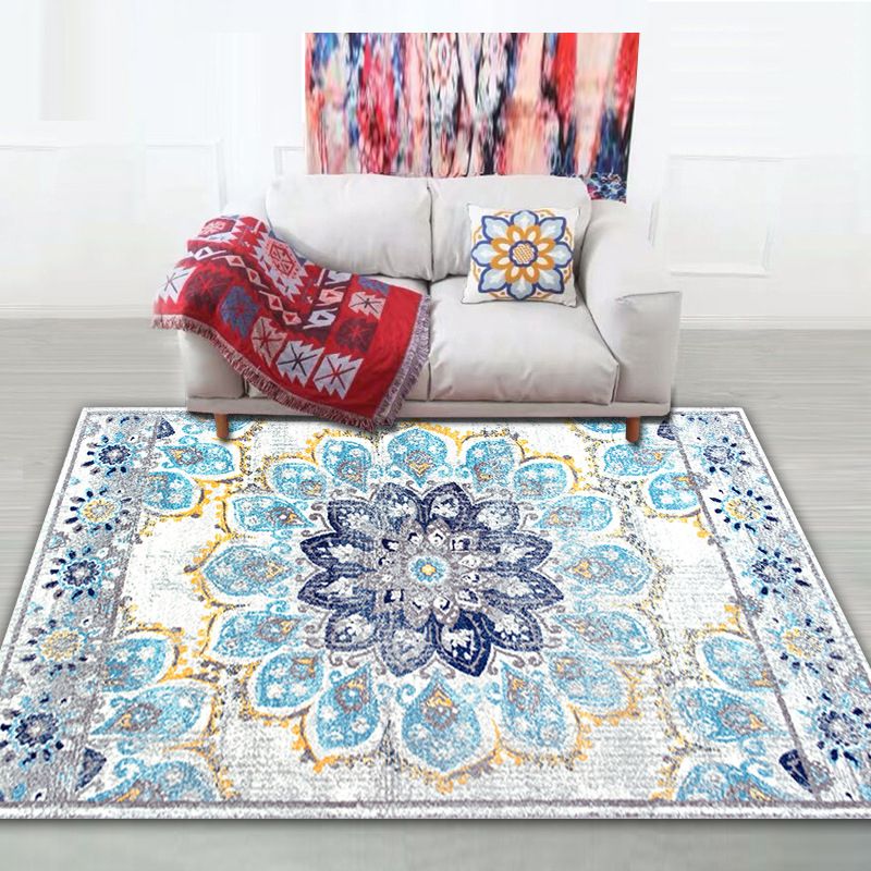 Shabby Chic Tribal Print Rug Multi-Color Bohemian Carpet Synthetics Stain Resistant Anti-Slip Backing Pet Friendly Rug for Room