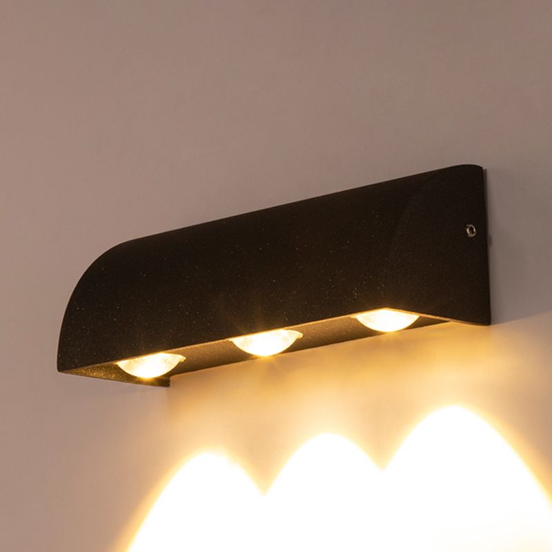 Contemporary Wall Sconce Black Curve Wall Light Fixture for Courtyard