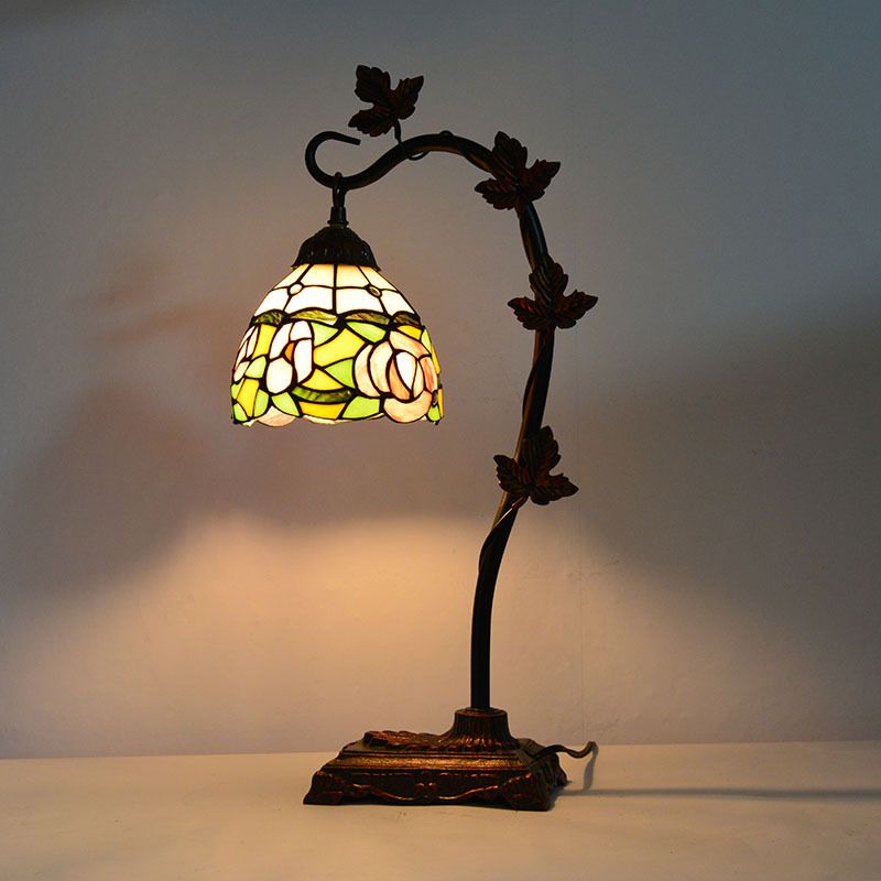 Rose / blanc / libellule table de chevegade méditerranéenne en vitrail simple tête de table marron avec bras de pont