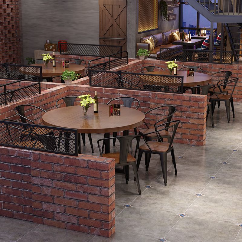 Modern Coffee Shop Dining Table Round Solid Wood Table in Brown