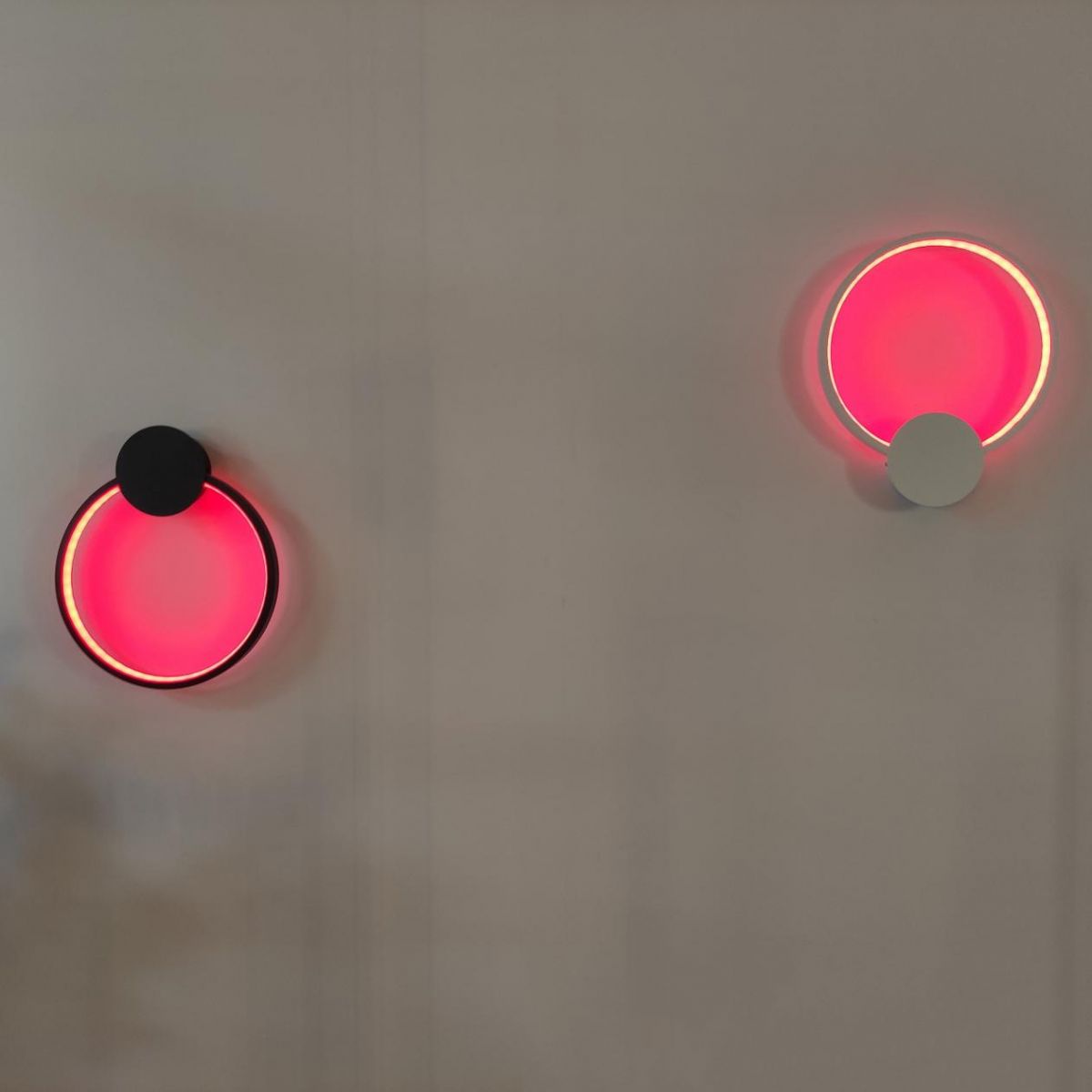Metal Circular Wall Mounted Light Modern Style 1 Light Wall Light Sconces