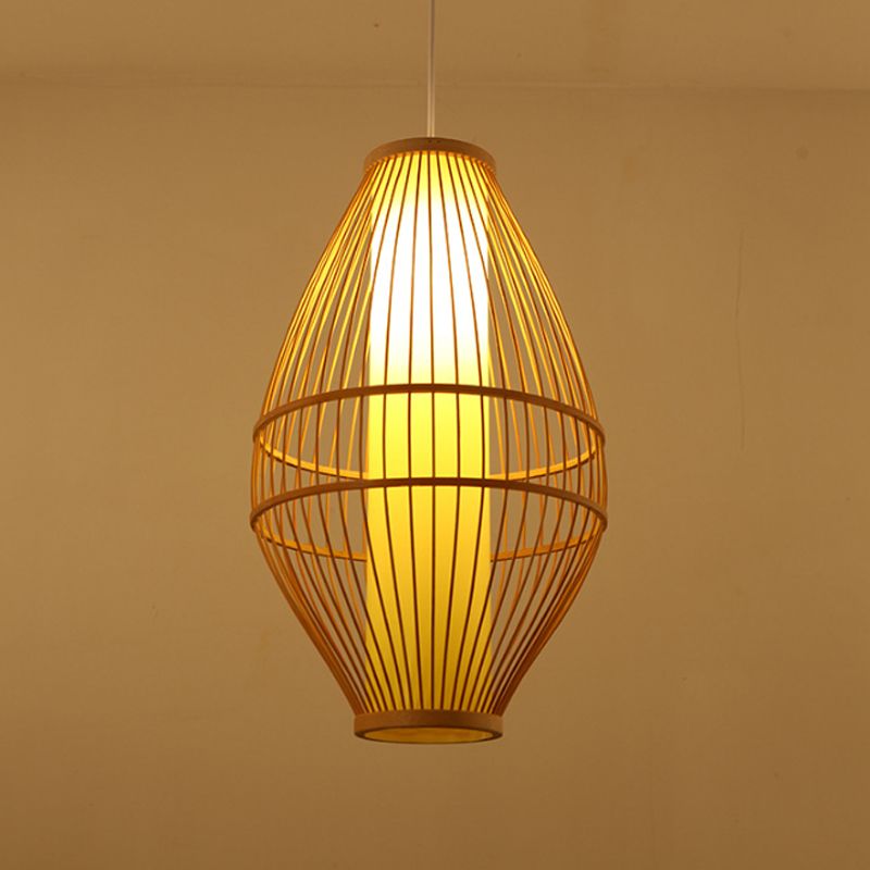 Lumière suspendue beige tissée à la main avec une teinte ovale style asiatique à 1 lampe en bambou à la lumière