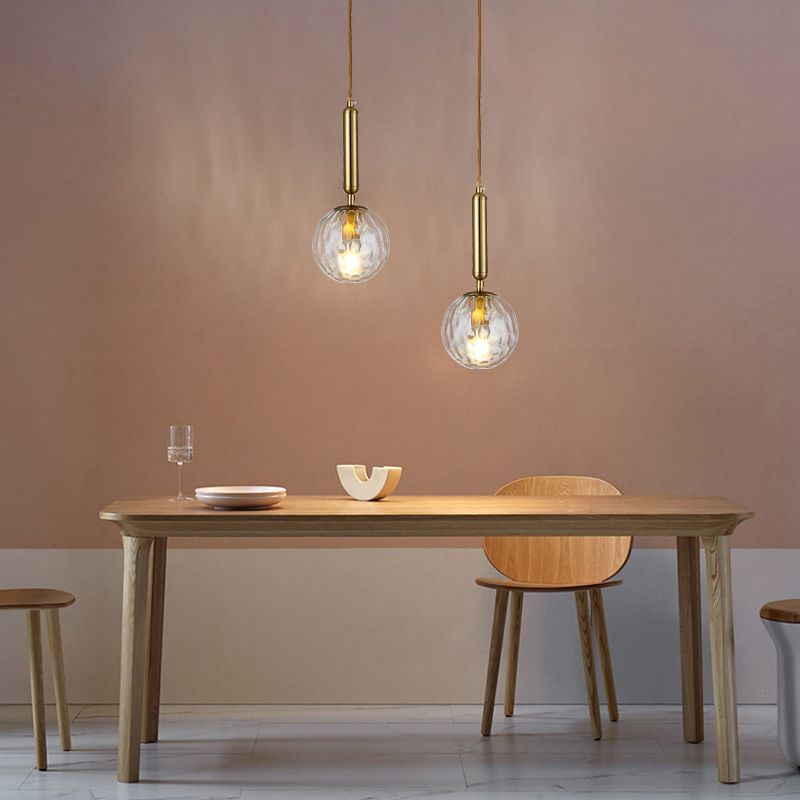 Mitte des Jahrhunderts sphärisch hängende helle leichte, kräuselte Glas 1-Licht-Tropfenanhänger für Wohnzimmer