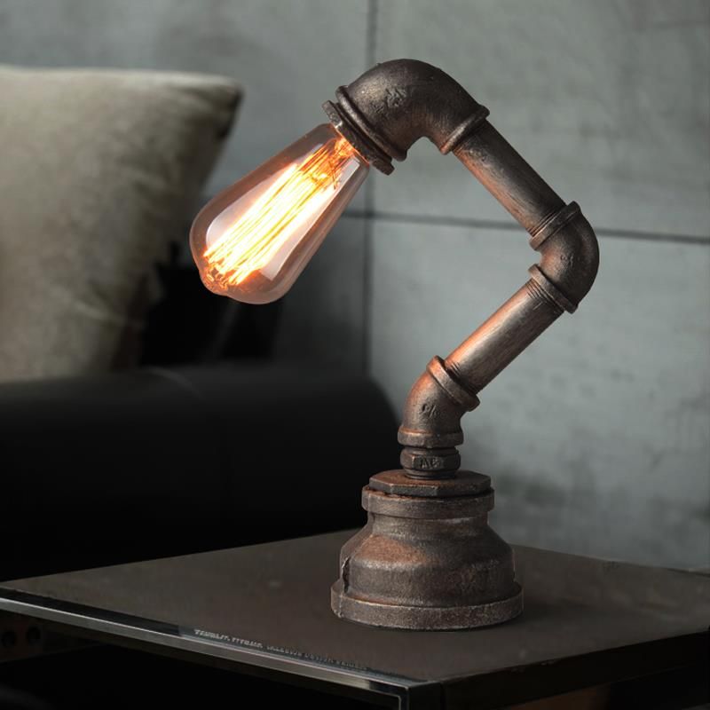 Illuminazione del tavolo per tubature per acqua industriale con lampadina esposta 1 luce bassa al piano battuto Mini luce da tavolo in bronzo