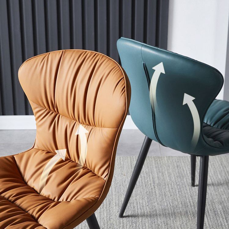 Chaise de salle à manger sans bras en cuir contemporain avec pattes noires