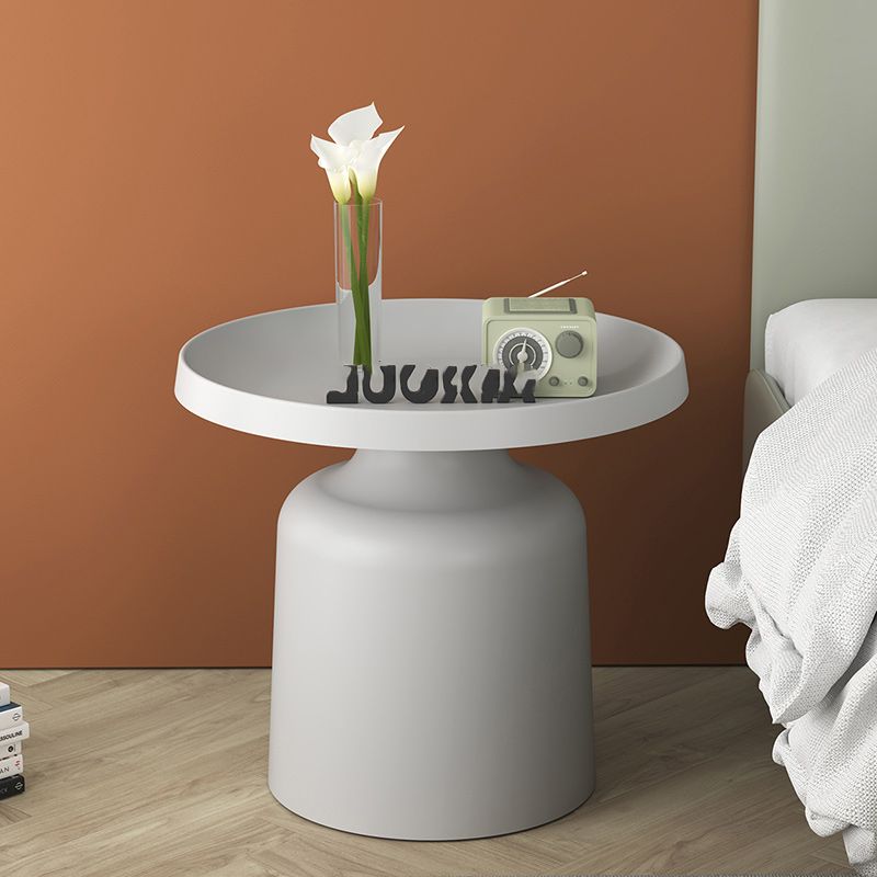 19" Wide Contemporary Corner Table Metal Round Accent Side Table