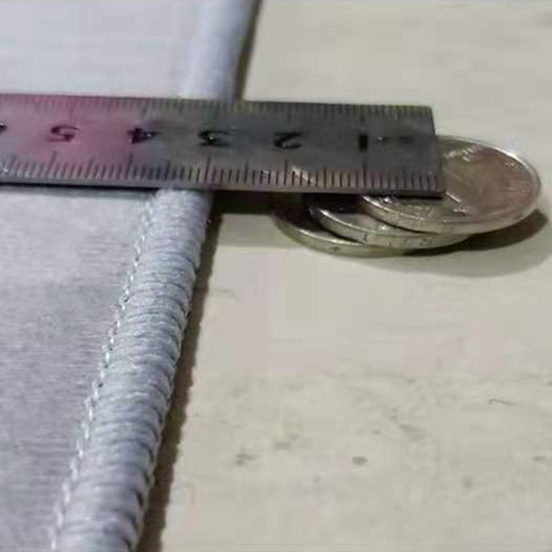 Red Retro Carpet Polyester Flower Carpet Washable Carpet for Home Decoration