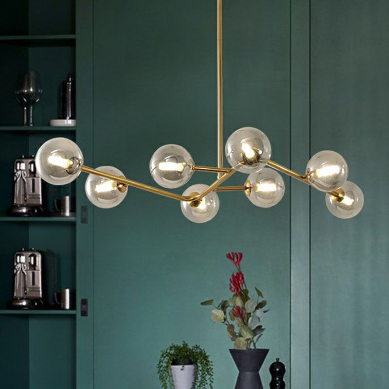 Molecule kroonluchter met messing afwerking Eenvoud 8 lampen Metalen ophanglamp met bolglazen kap