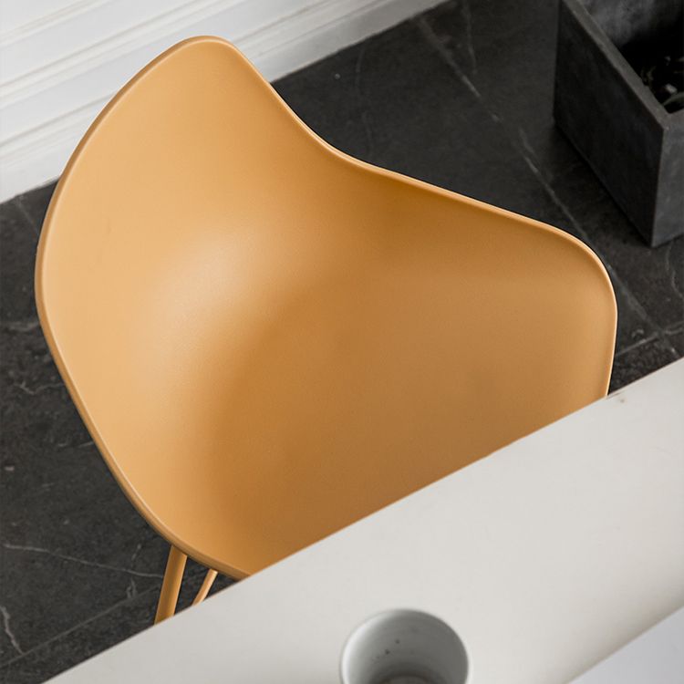 Modern Style Bar-stool Plastic Counter Bar Stool with Metal Legs