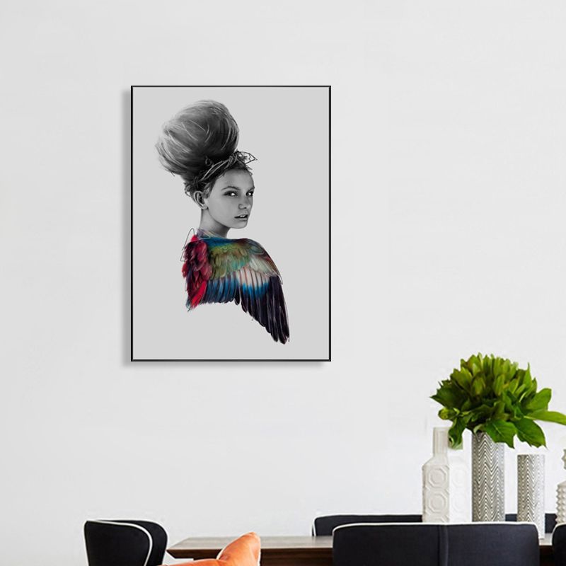 Fashionable Girl Wall Art Decor Modern Style Canvas Textured Painting in Soft Color