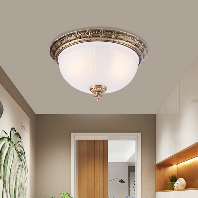 2/3/4 Hoofden Domed Plafond Flush Colonial Style Messing Finish Wit Frosted Glas Flush Mount Licht, 12"/16"/19.5" Breed