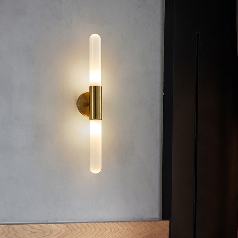 Media de mediados de siglo de lujo cilíndrico arriba y abajo de lámpara montada en la pared de vaso 2 luces de luz de luz aplastante