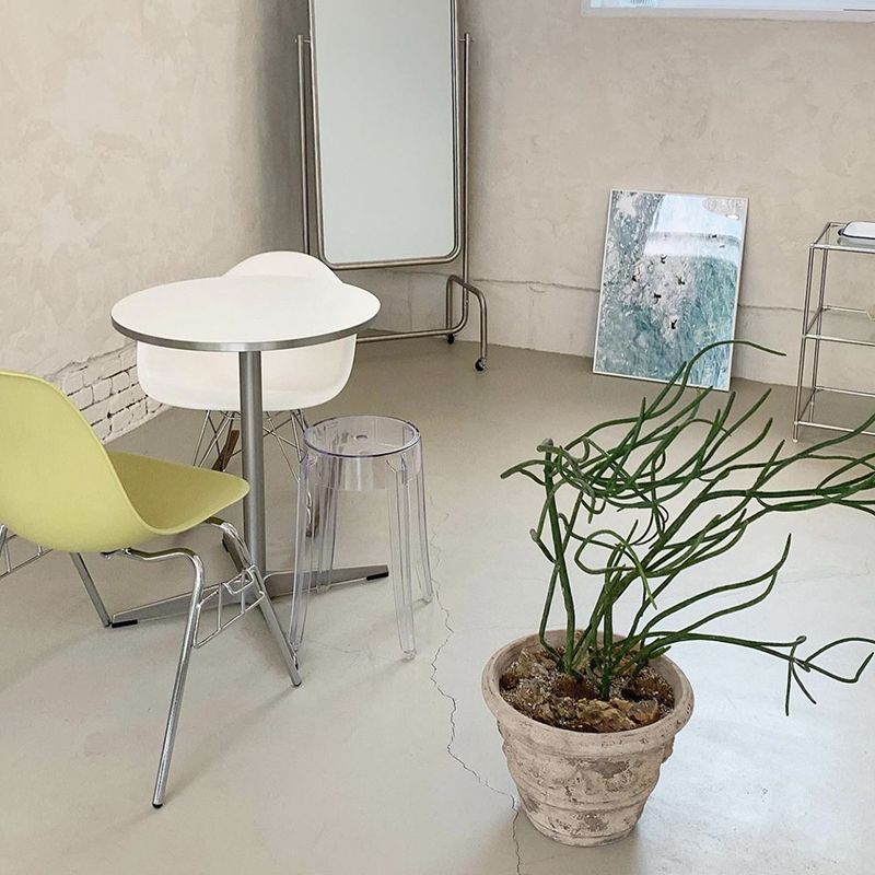 Modern MDF Round Dining Table Standard White Dining Table with Pedestal Base