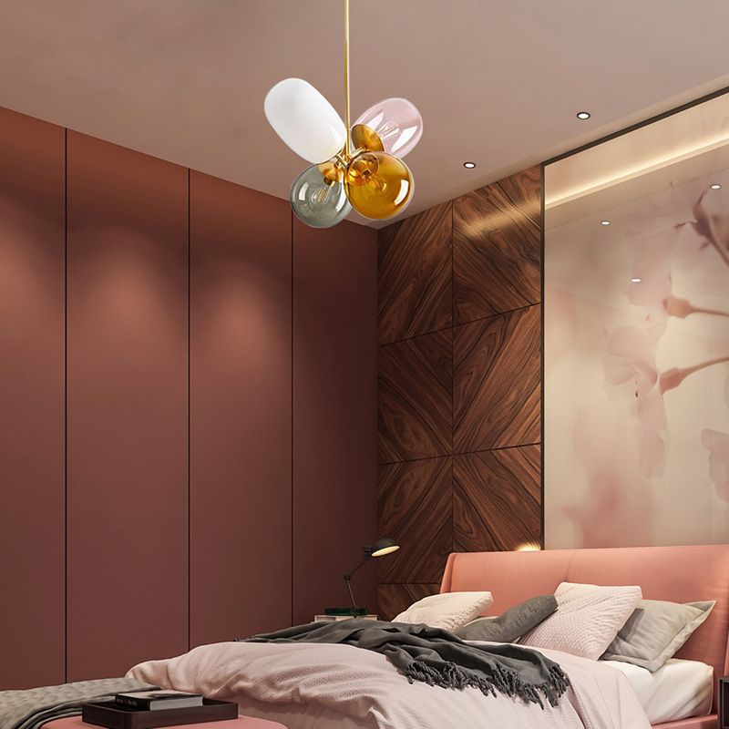 Buntes Glasschatten 4-leichter Anhängerlampe postmoderner Kunst dekorativ