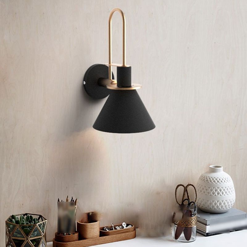 Accesorio de iluminación de pared nórdica Diconce de luz de pared de metal para dormitorio