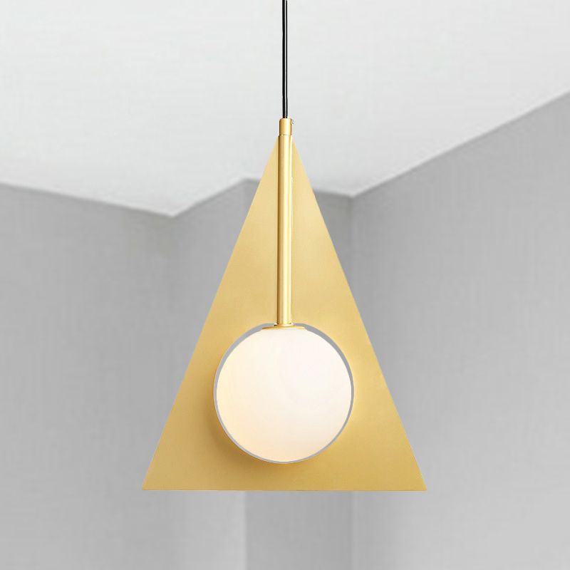 Triángulo Costeo de techo Luz de metal moderno 1 cabezal kit de lámpara colgante de oro con sombra de vidrio blanco global
