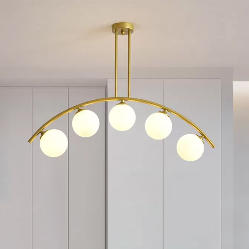Pendente dell'isola postmoderno 3/5/7 light con luce piena di soffitto curvy in oro per ombra chiara/bianca per cucina