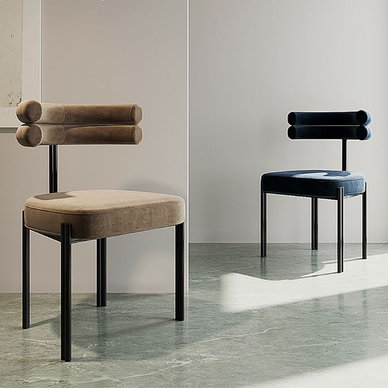Les chaises en métal de style de Glam placent les chaises latérales arrière ouvertes de cuisine de salle à manger