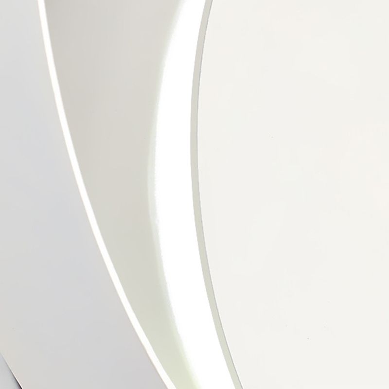 Round Shape Wall Lamp Modern Style Metal 1 Light Sconce in White and Black