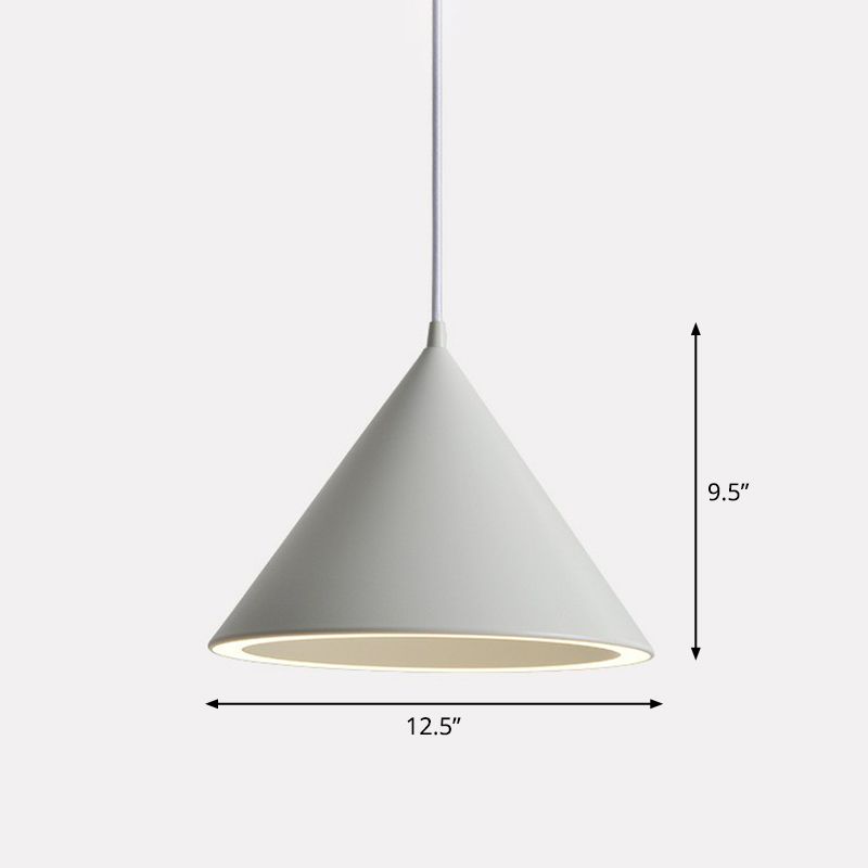 Aluminium Conic Pendant Light Nordic Style LED Plafond plafond pour salle à manger
