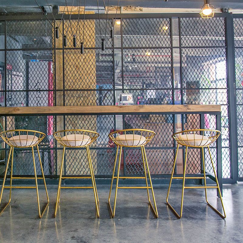 Industrial Bar Table Set 1/6 Pieces Wooden Bar Table and Footrest Bar Stool