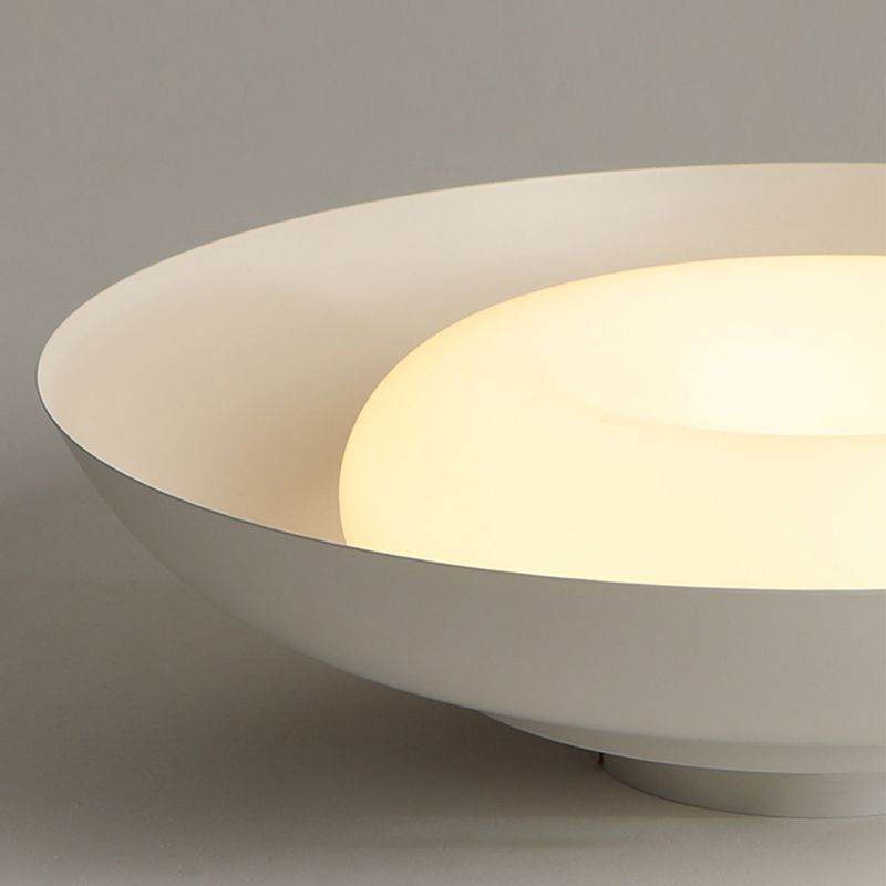 Contemporary Metallic LED Ceiling Light Simple Flush Mount Light Fixture for Bedroom