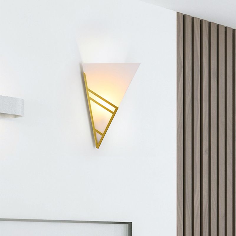 Triangle Modernist Wall Sconce Metal Sconce Light for Hallway