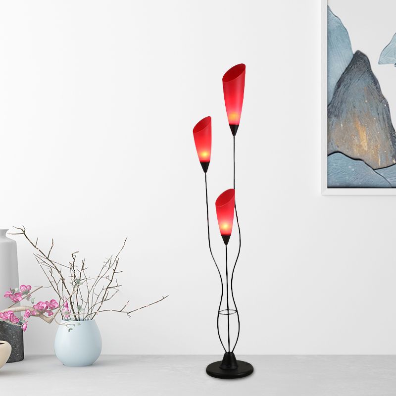 Torchiere Boden Leselampe Macaron Metallic 3 Köpfe Wohnzimmer stehend Licht in rot