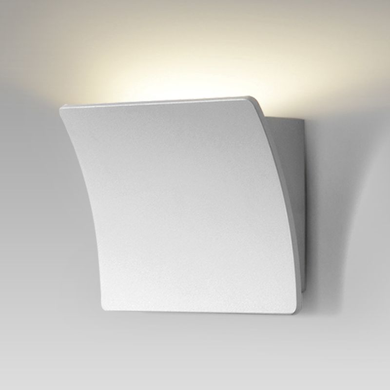Square Shade Metal Wall Sconce Modern Style 1-Light Wall Mount Lighting