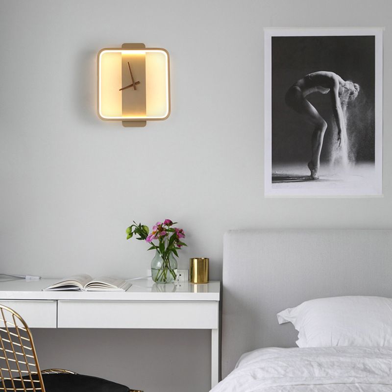 Single Contemporary Brass/Black Wall Mounted Sconce Metal Wall Light for Bedroom