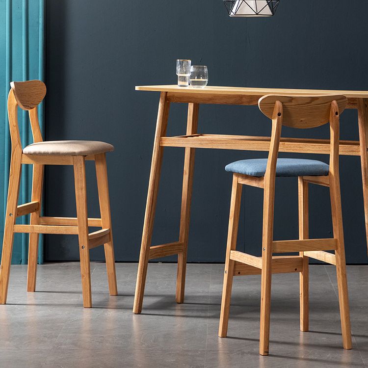 Rubberwood Coffee Shop Scandinavian Stool Matte Finish Upholstered Bar Stools