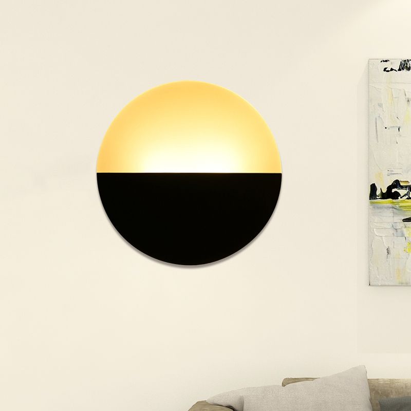 Simplicità Round Round Acrilic Wall Sconce LED Luce a parete a parete singola Apparecchiatura in bianco/nero