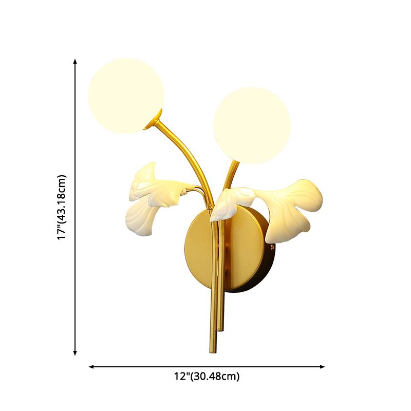 Luz de la plataforma de dormitorio lámpara de lámpara de estilo blanco moderno lámpara de montaje de pared blanca con sombra de vidrio orbe