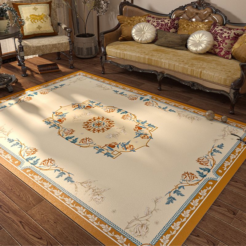 Stylish Traditional Area Carpet Bohemian Pattern Polyester Rug Anti-Slip Backing Rug for Living Room
