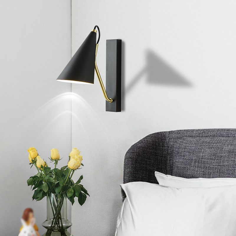 Contemporary Wall Sconce Household Metal Shade Wall Mounted Lamp for Sitting Room