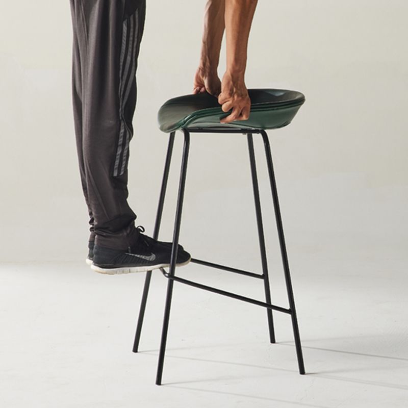 Modern Style Iron Bar Chair with Footrest Low Back Simple Bar Stool