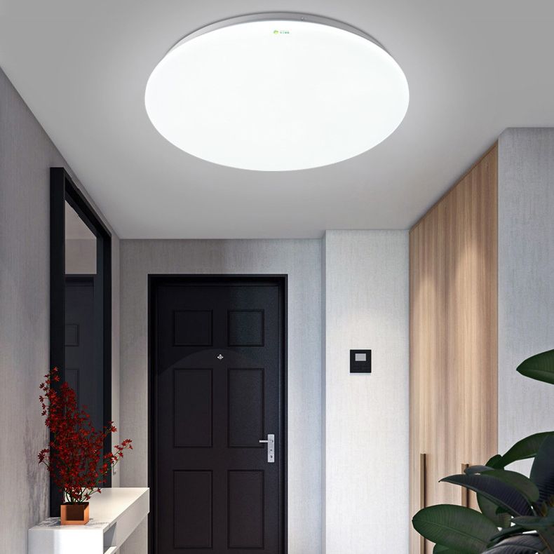 Luminaria de techo LED simplista con montaje empotrado para sala de reuniones de oficina