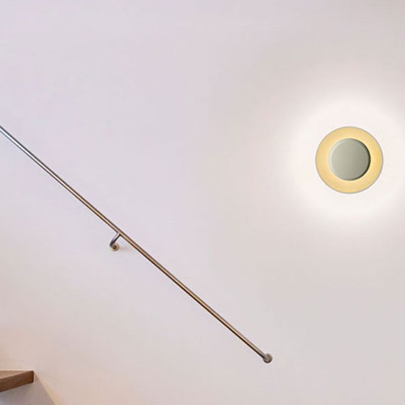 Nordic Disk Flush Mount Metal LED Ceiling Light Fixture for Bedroom