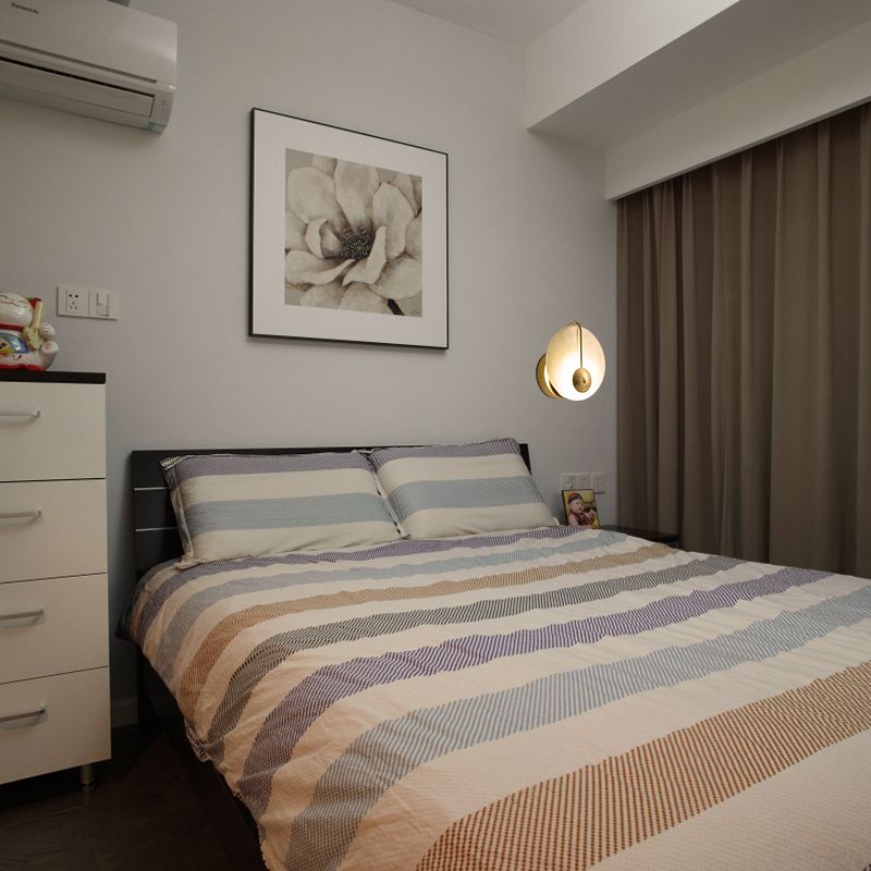 7 "/ 10" de large appiculture circulaire légère colonialiste opale grosted verre 1 lampe murale de tête avec un bras incurvé or