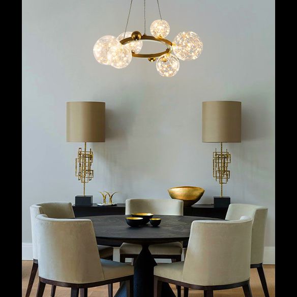 Transparant glas bol LED -licht snaren kroonluchter ronde metalen lamp body moderne stijl eenvoud verlichtingsarmatuur