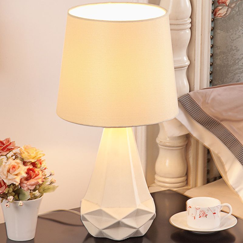 Single Bulb Night Stand Lamp Contemporary Conic Fabric Table Lighting with Diamond Ceramic Base in White