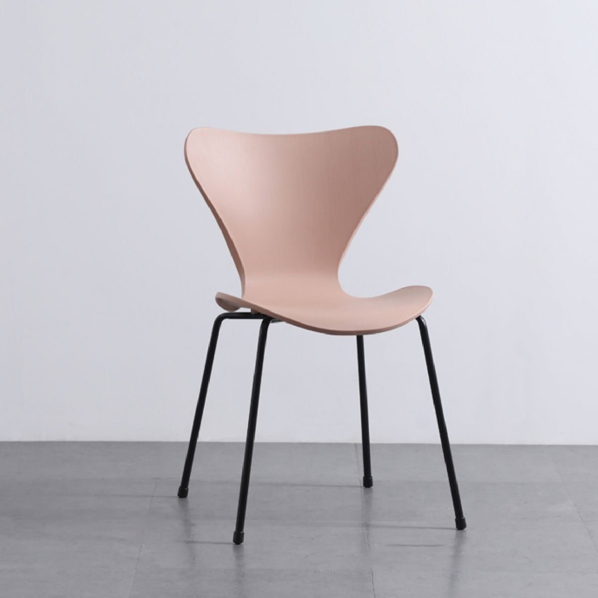 Sillas laterales sin brazos modernas con 4 patas de acabado negro sillas sólidas de plástico para uso doméstico