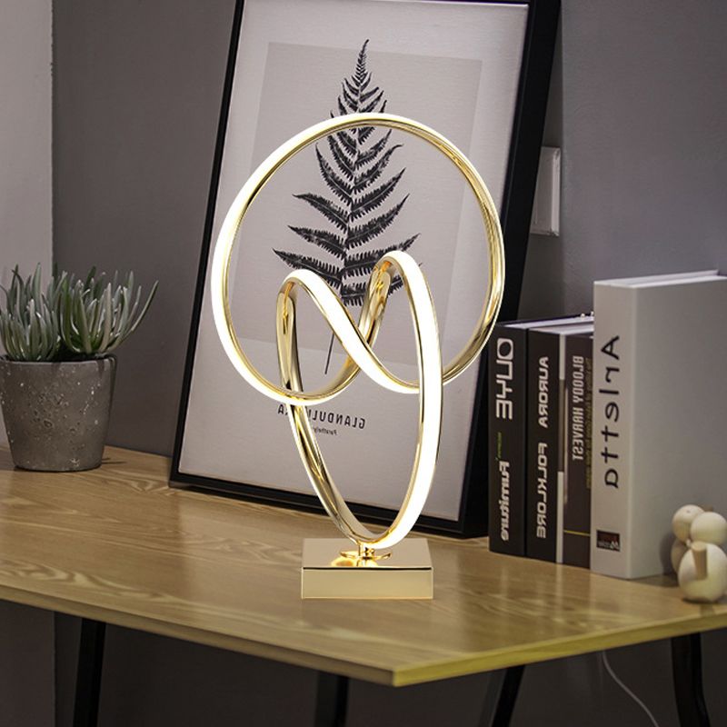 Acrylic Twisted Table Light Simple Polished Gold LED Night Stand Lamp in Warm/White Light