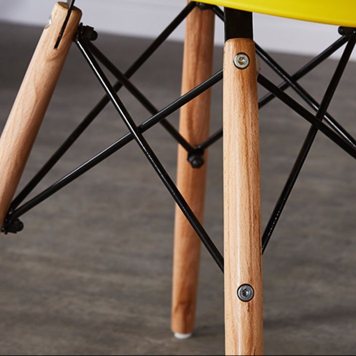 Silla de comedor de cocina escandinava de madera sólida sólida