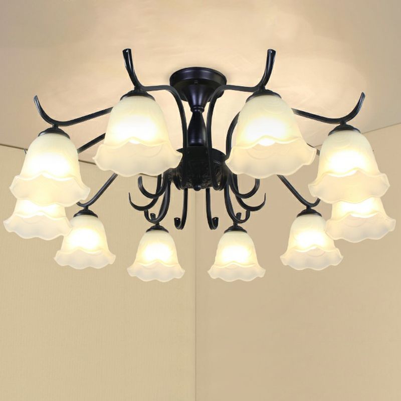Zwarte belvormige semi -spoeling mount vintage opaalglas woonkamer dicht bij plafond kroonluchter